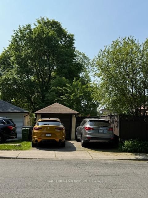 Detached House for sale at 77 College View Avenue, Toronto, Forest Hill South, M5P 3M8 - MLS: C12195736