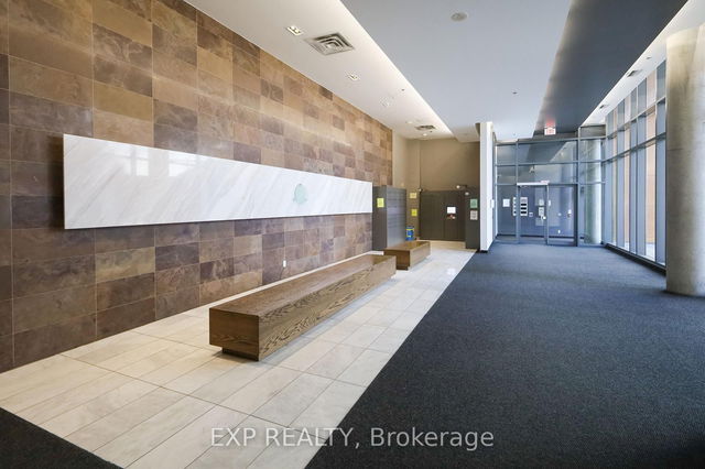 322 - 20 Joe Shuster Way