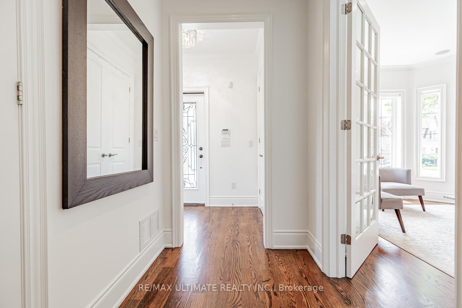 Detached House for sale at 54 Burncrest Drive, Toronto, Bedford Park-Nortown, M5M 2Z5 - MLS: C12196343