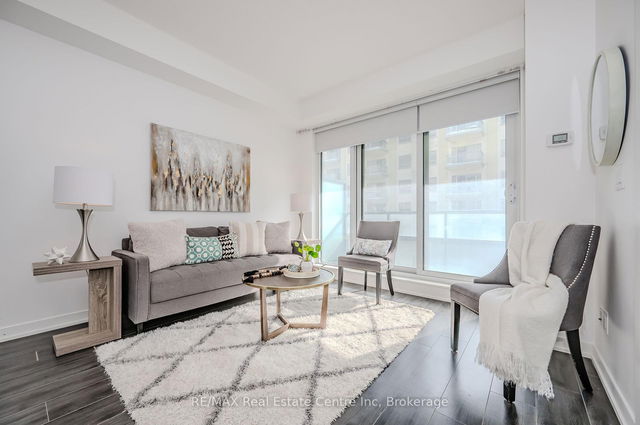 523 - 18 Rean Drive