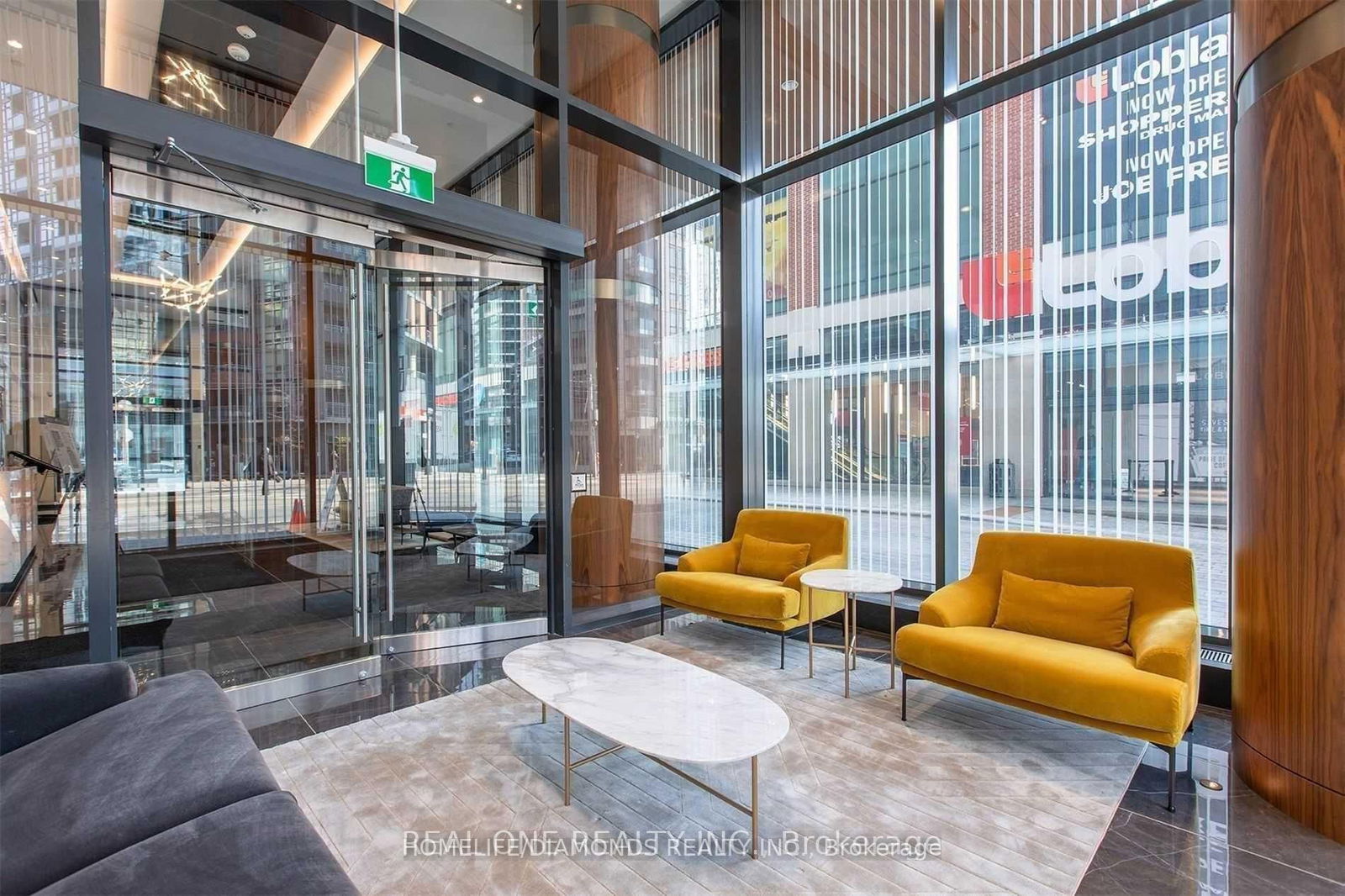 Condo for sale at 816-19 BATHURST Street, Toronto, Waterfront Communities C1, M6A 2E1 - MLS: C12196438