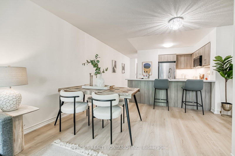 702 - 19 Grand Trunk Cres, Toronto, M5J 3A3 | Image 2