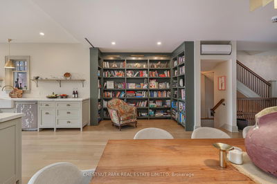 15 McMaster Ave, Toronto - Casa Loma