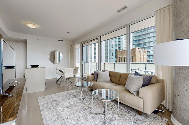 1409 - 101 Peter Street