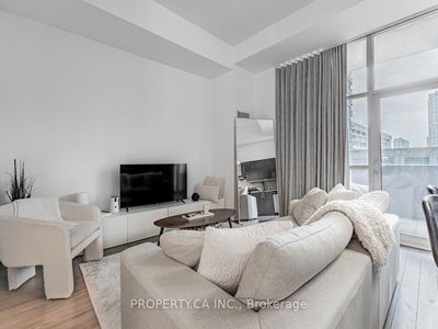 Unit 202 — 352 Front St, Toronto - University image-0-4