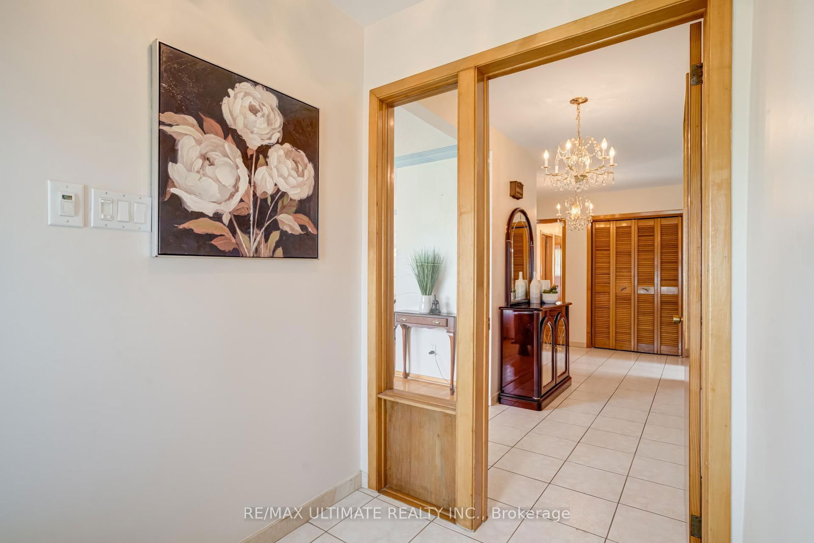 Detached House for sale at 70 Bickerton Crescent, Toronto, Pleasant View, M2J 3T1 - MLS: C12197256