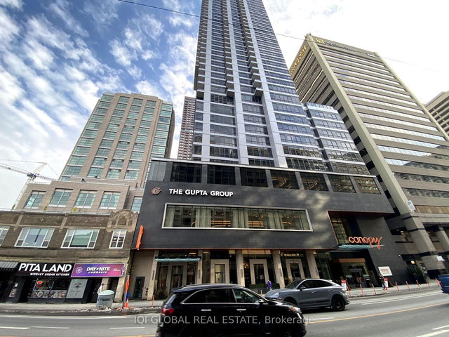 1409 - 395 Bloor Street
