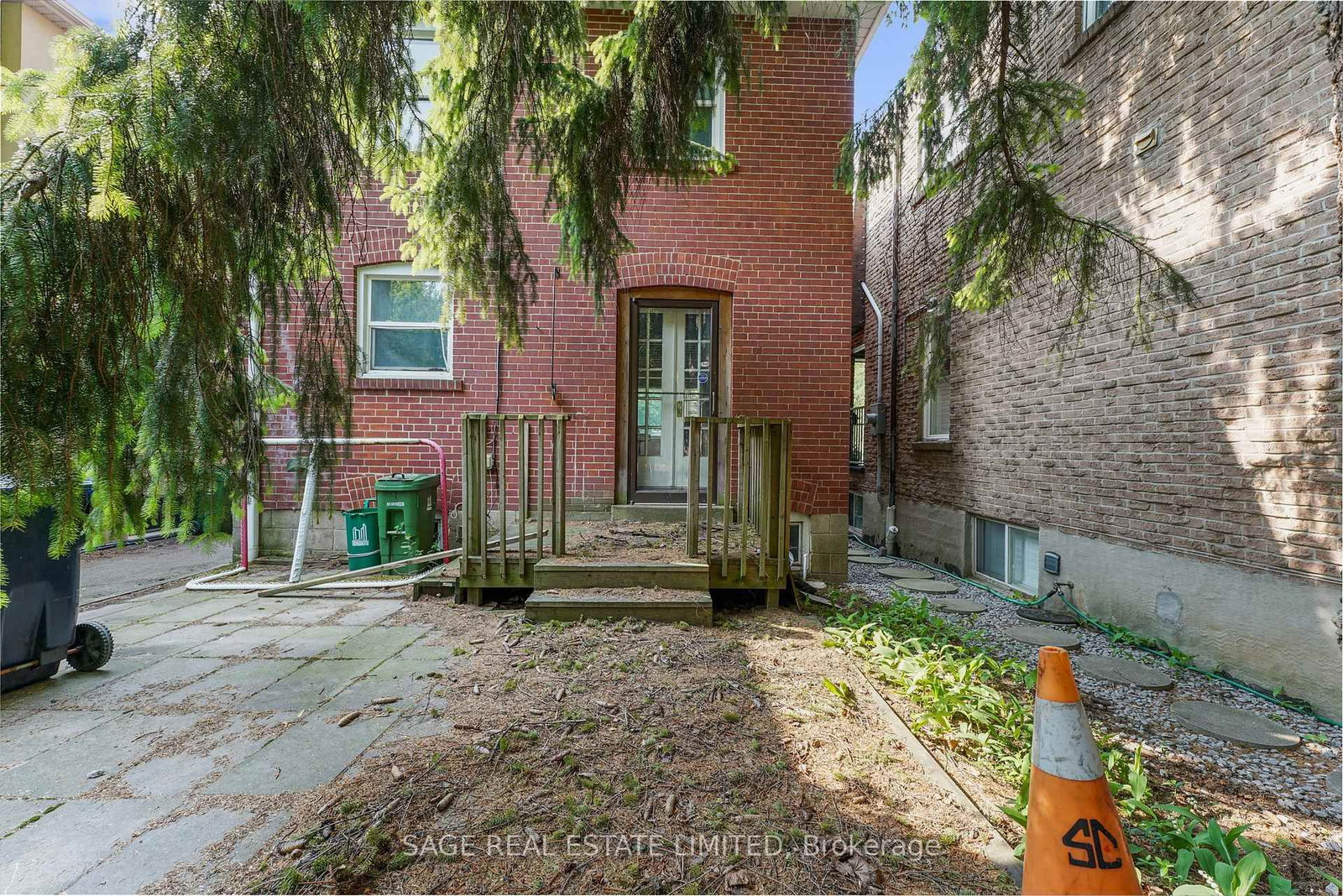 Listing Image 7