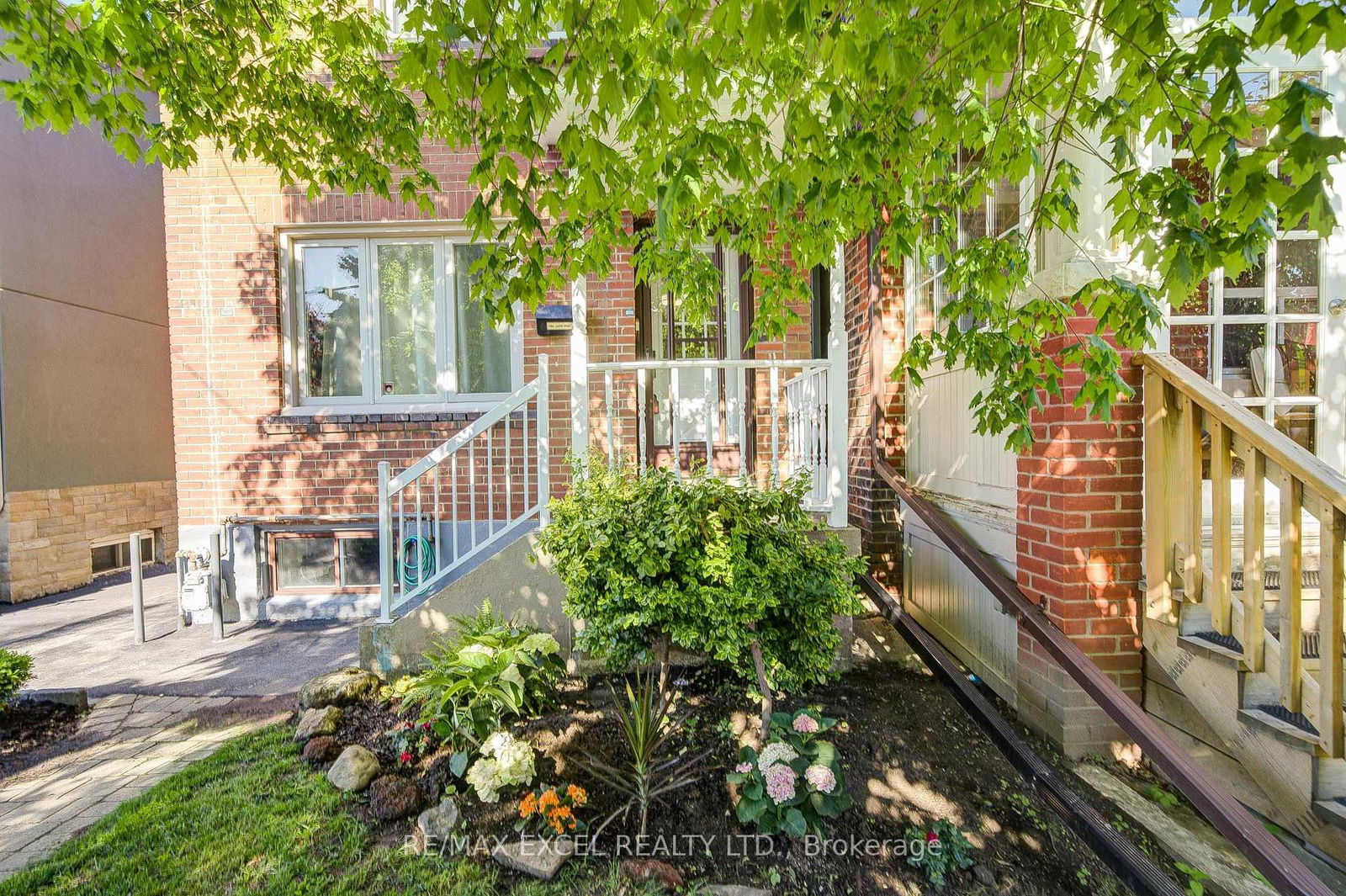Detached House for sale at 523 Delaware Avenue, Toronto, Wychwood, M6H 2V3 - MLS: C12197553