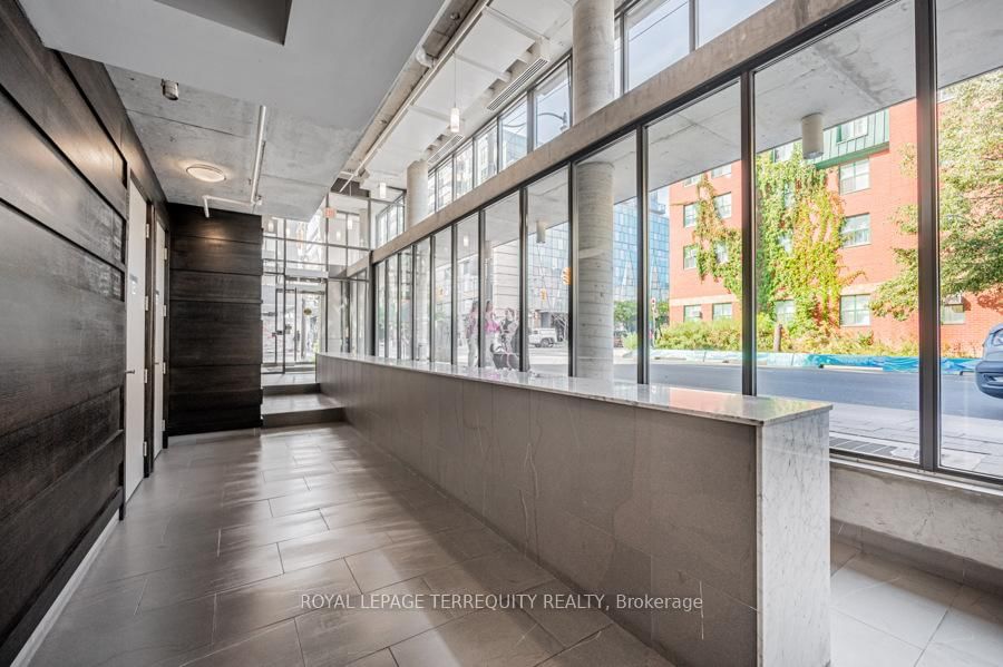 Condo for sale at 402-533 Richmond Street, Toronto, Waterfront Communities C1, M5V 3Y1 - MLS: C12197647