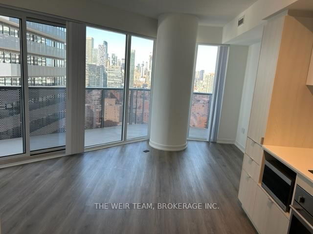 2716 - 138 Downes Street