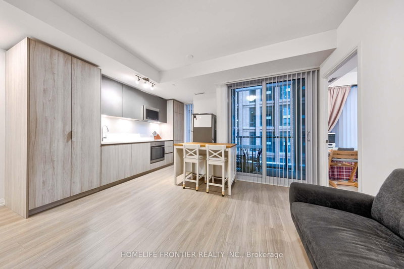 805 - 8 Widmer St, Toronto, M5V 0W6 | Image 2