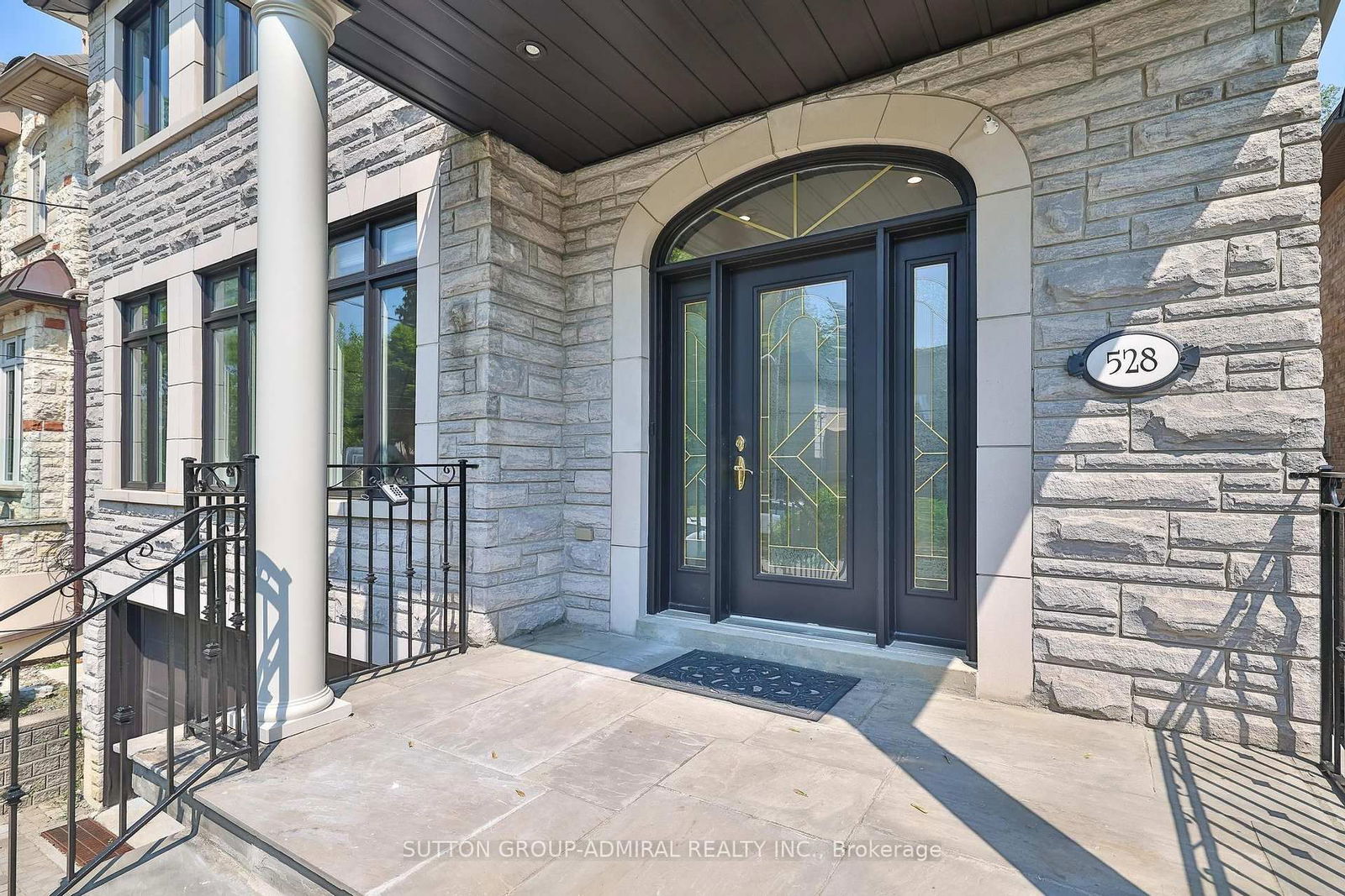 Detached House for sale at 528 Douglas Avenue, Toronto, Bedford Park-Nortown, M5M 1H5 - MLS: C12197809