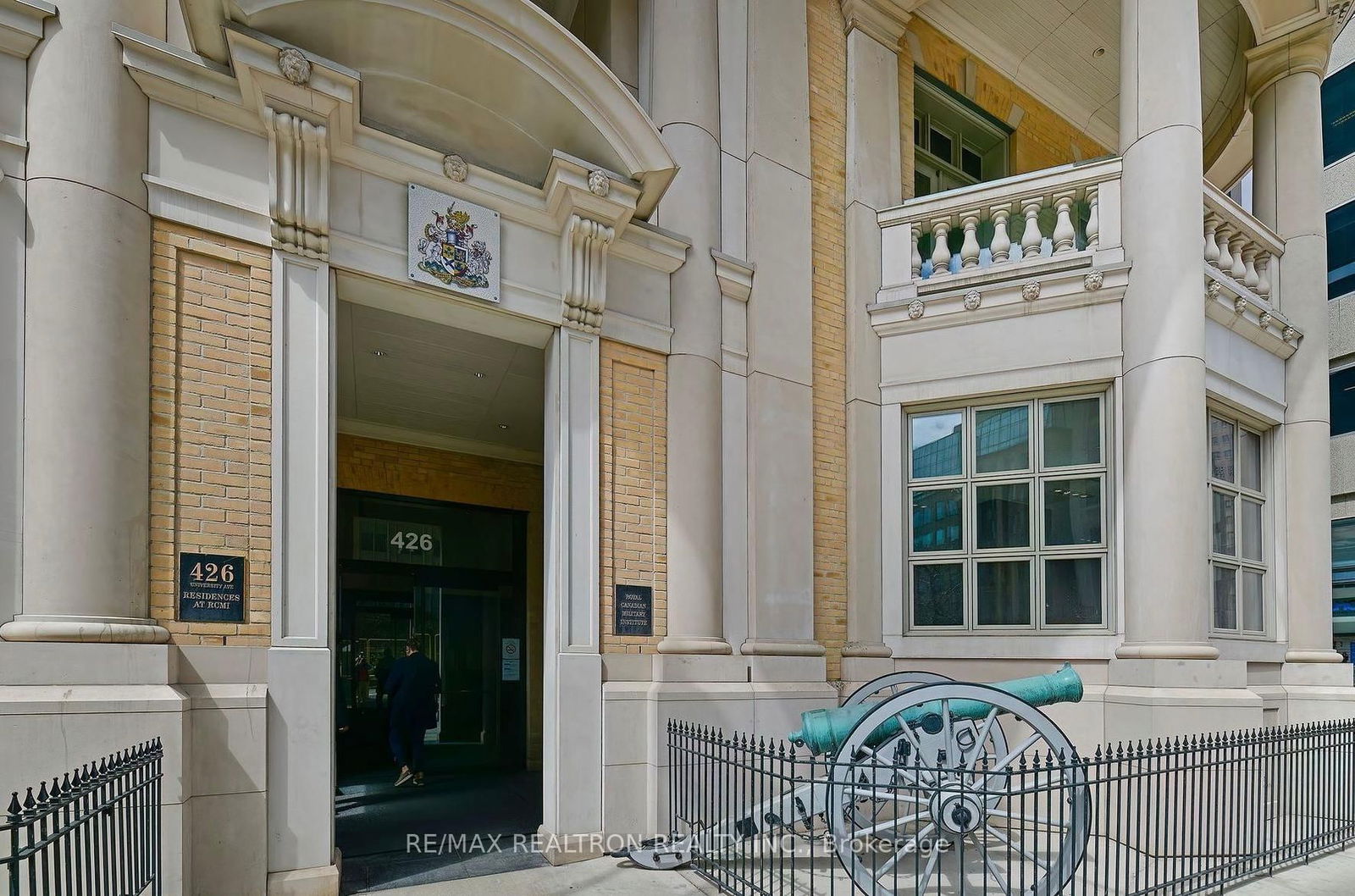Condo for sale at 1905-426 University Avenue, Toronto, Kensington-Chinatown, M5G 1S9 - MLS: C12197882