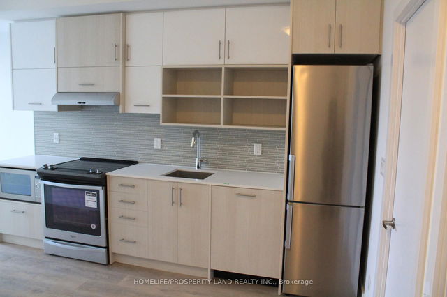 906 - 150 Fairview Mall Drive