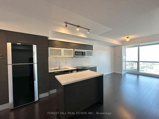 4512 - 386 Yonge Street