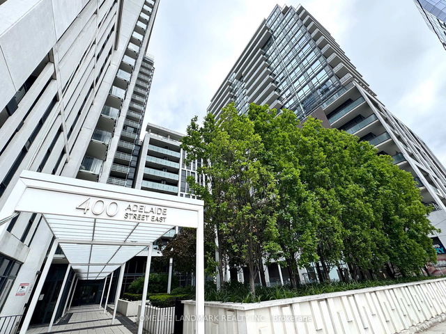1120 - 400 Adelaide Street