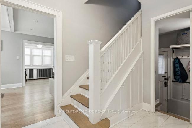 Detached House for sale at 62 LAWRENCE Avenue, Toronto, Lawrence Park North, M5M 1A5 - MLS: C12198226