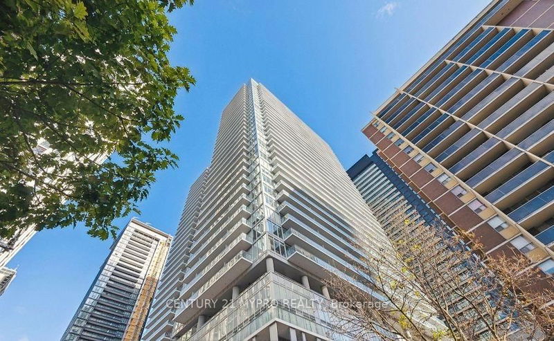 home for sale on 1713-195 Redpath Avenue