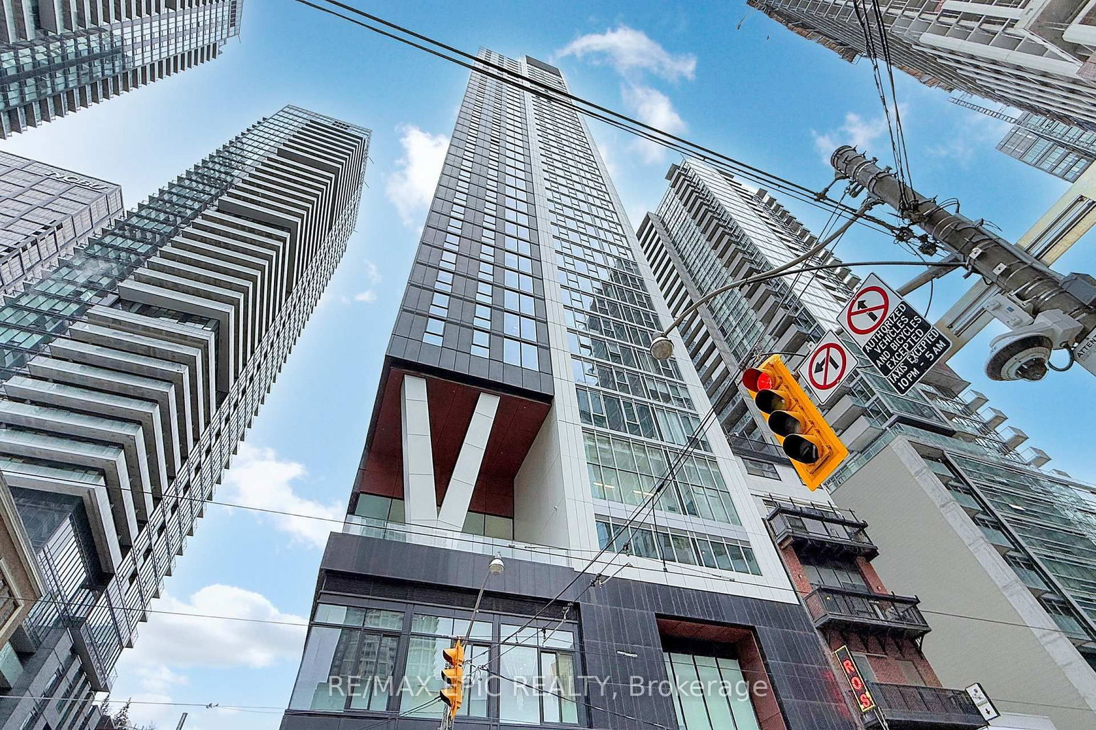 Condo for sale at 2906-357 King Street, Toronto, Waterfront Communities C1, M5V 0S7 - MLS: C12198473