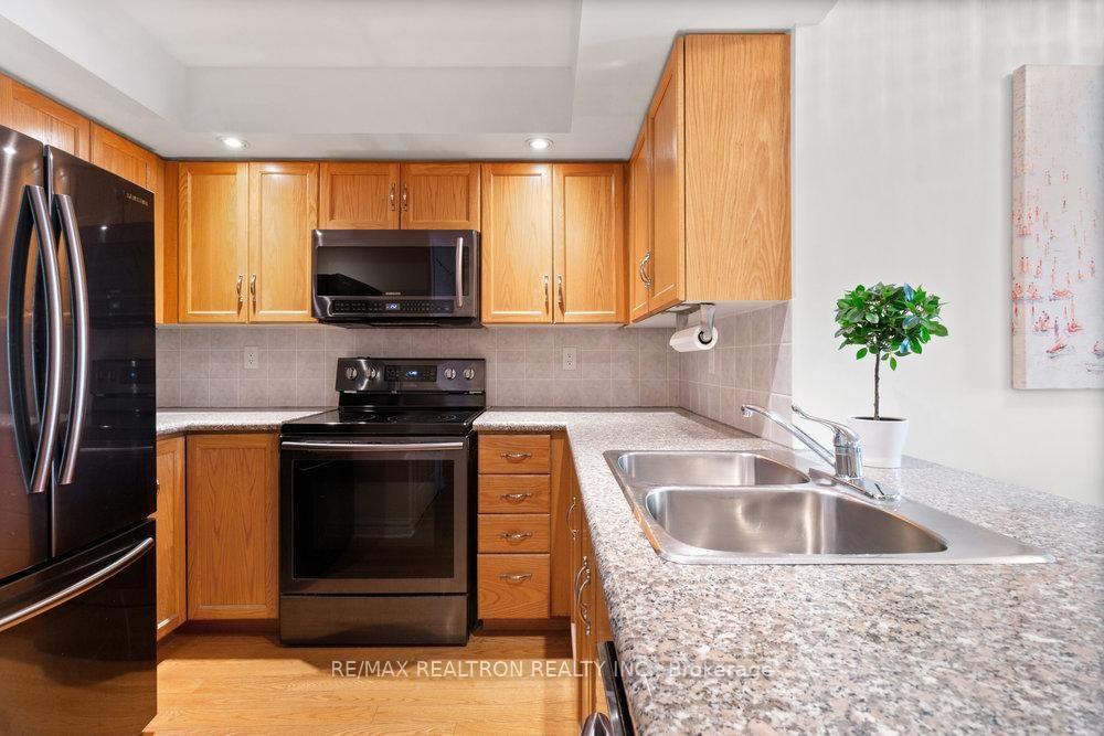Condo for sale at 1232-250 Wellington Street, Toronto, Waterfront Communities C1, M5V 3P6 - MLS: C12198550