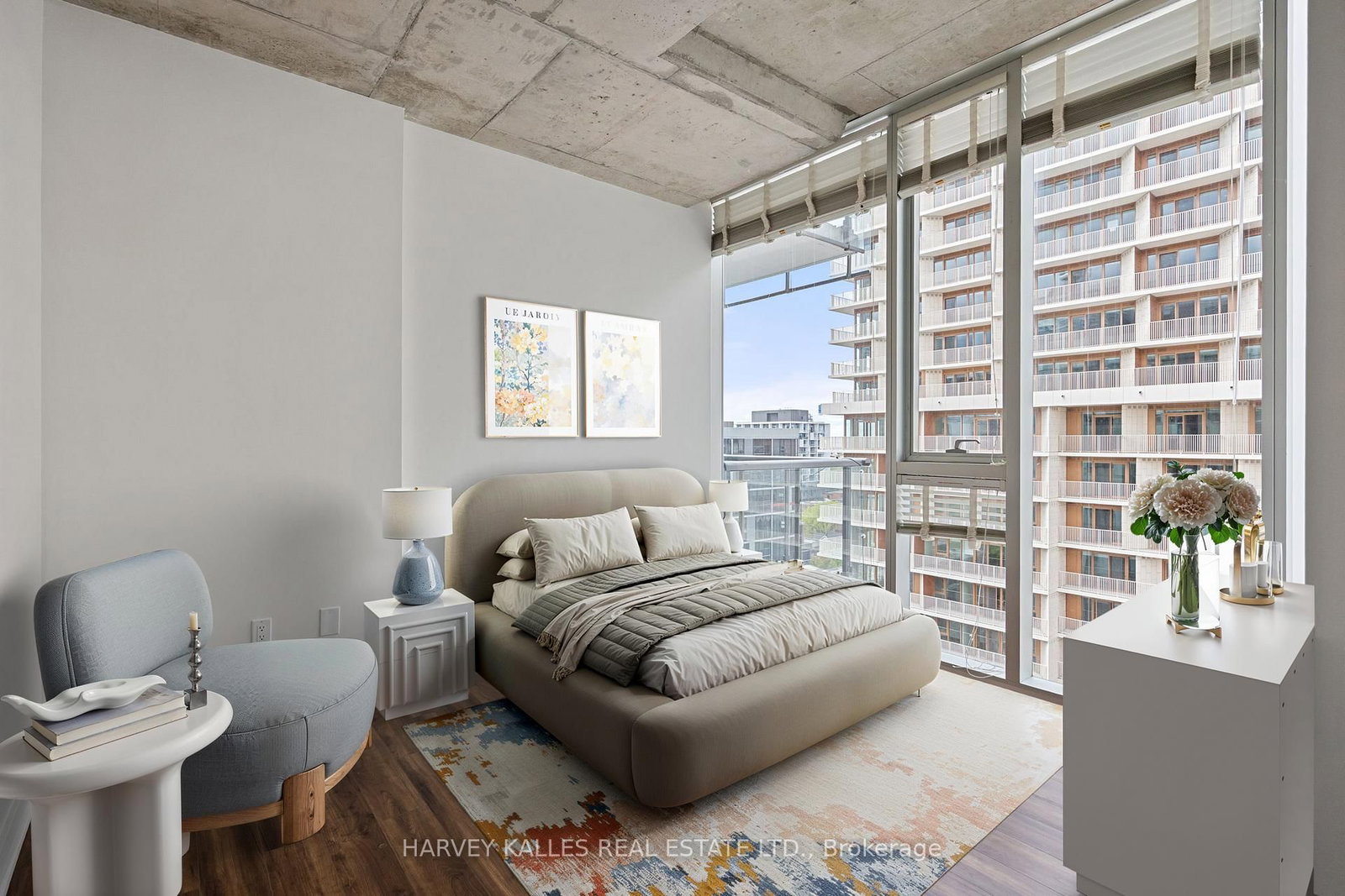 552 Wellington Street W, Unit 1305 - Photo 14