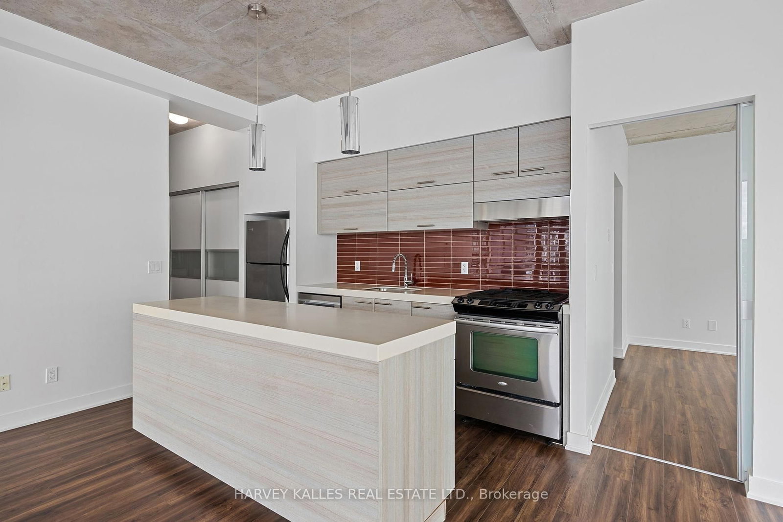 552 Wellington Street W, Unit 1305 - Photo 7