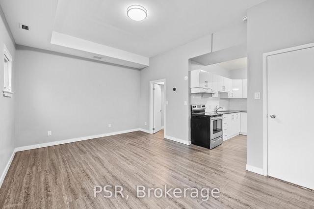 5 - 205 Gerrard Street