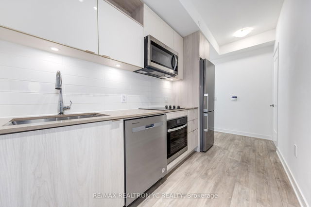 538 - 135 Lower Sherbourne Street