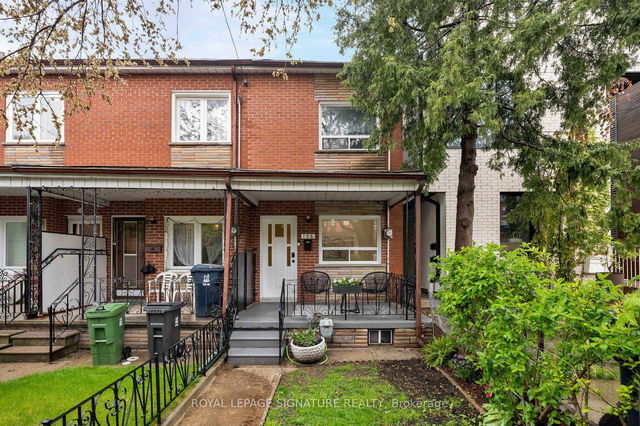 136 Montrose Avenue