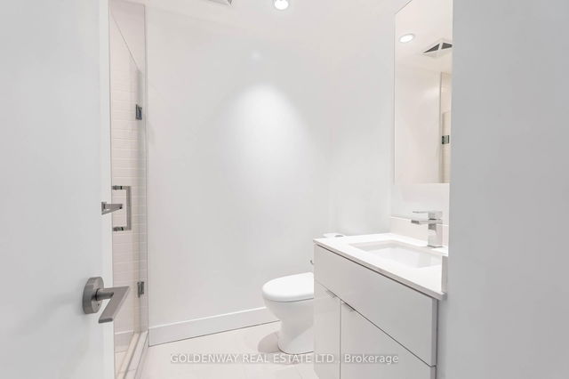 1102 - 7 Grenville Street