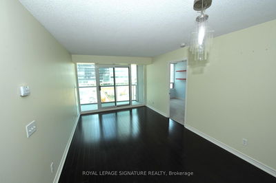 Unit 509 — 30 Grand Trunk Cres, Toronto - Waterfront Communities C1 image-0-4
