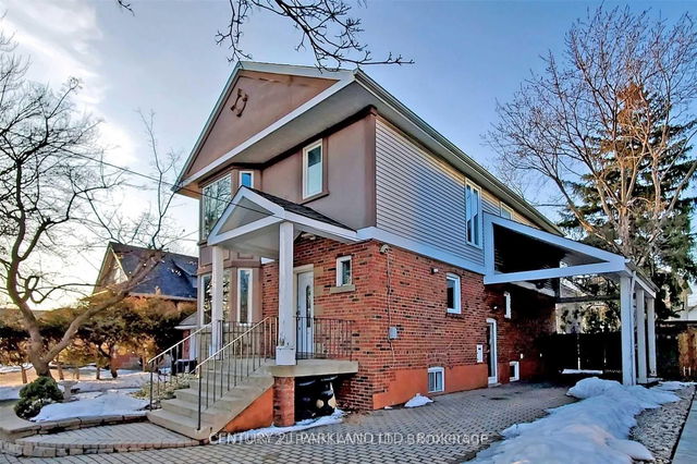84 Poyntz Avenue