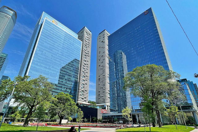 1204 - 100 Harbour Street