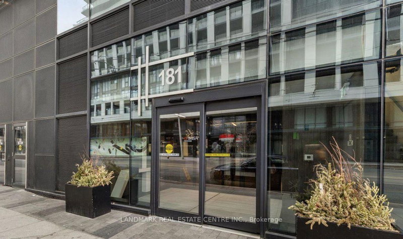 2207 - 181 Dundas St E, Toronto, M5A 0N5 | Image 2