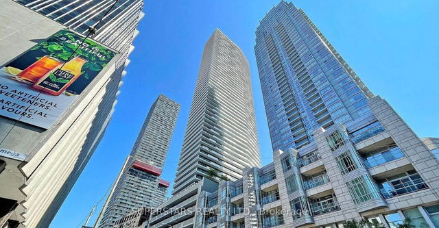 4602 - 2221 Yonge Street
