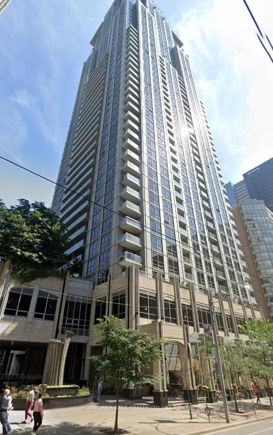 1104 - 761 Bay Street
