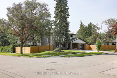 88 Ravenbury Rd, Toronto - Don Valley Village image-0-2