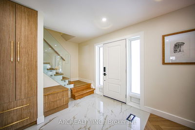 88 Ravenbury Rd, Toronto - Don Valley Village image-0-4