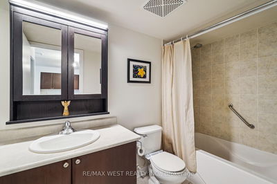 Unit 349 — 525 Wilson Ave, Toronto - Clanton Park image-0-4