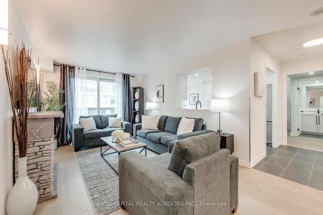 1513 - 168 Simcoe Street