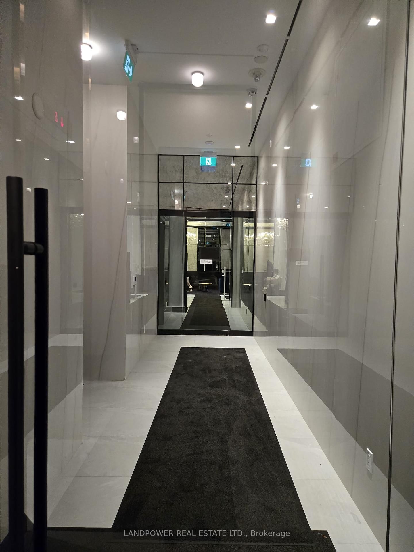 8 Wellesley Street W, Unit 4205 - Photo 18