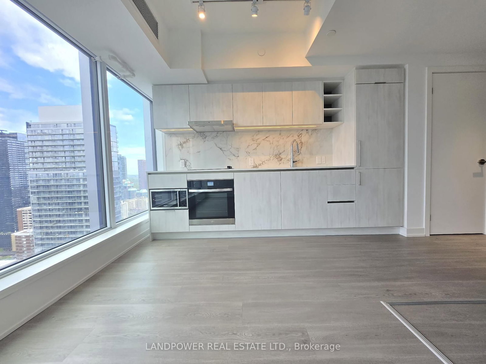 8 Wellesley Street W, Unit 4205 - Photo 4