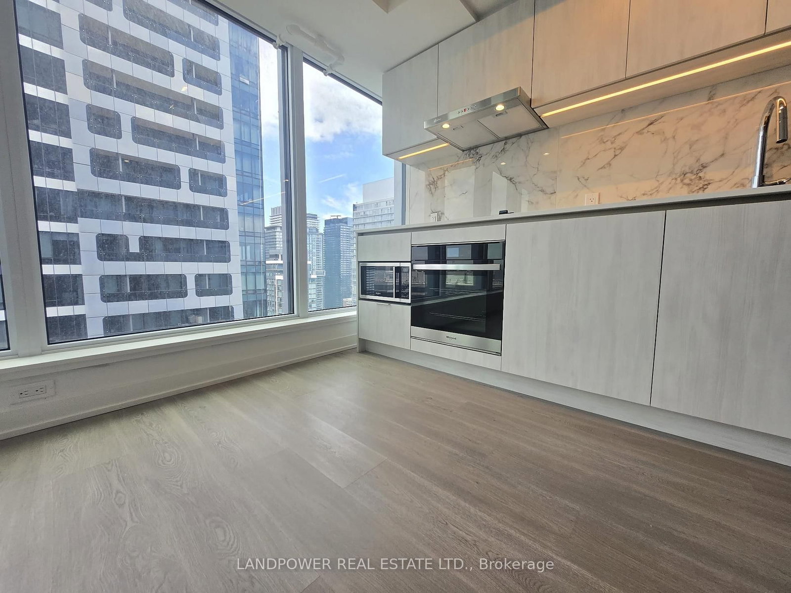 8 Wellesley Street W, Unit 4205 - Photo 6