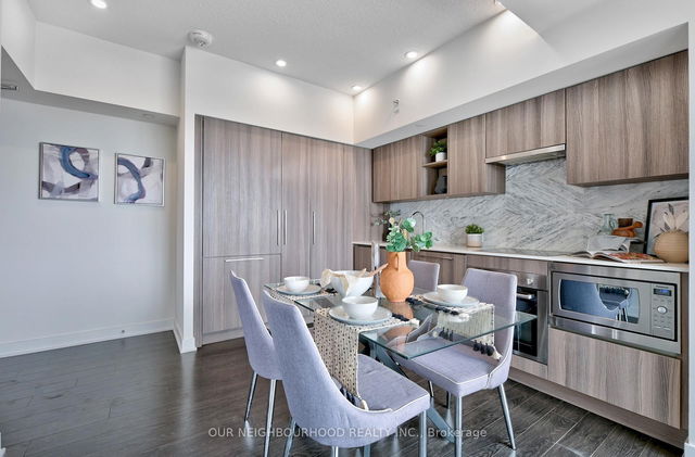 2111 - 19 Bathurst Street