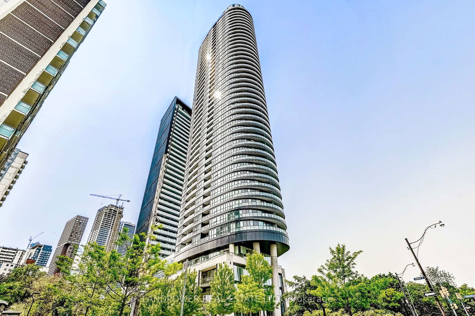 Condo for sale at 415-585 Bloor Street, Toronto, North St. James Town, M4W 0B3 - MLS: C12200702