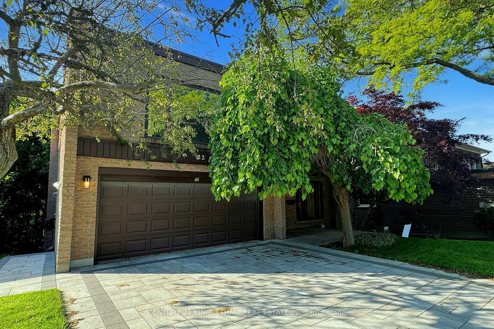 Detached House for sale at 22 Coreydale Court, Toronto, Bathurst Manor, M3H 4T2 - MLS: C12200855