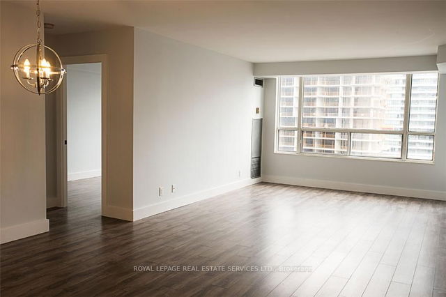 1204 - 100 Upper Madison Avenue