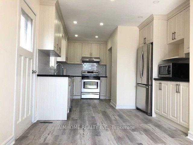 5 Reiber Crescent