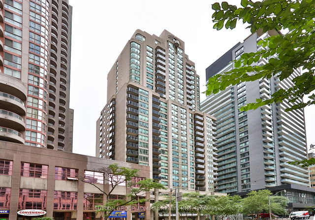 2002 - 750 Bay Street